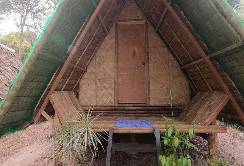 هتل Mount Avangan Eco Adventure Park