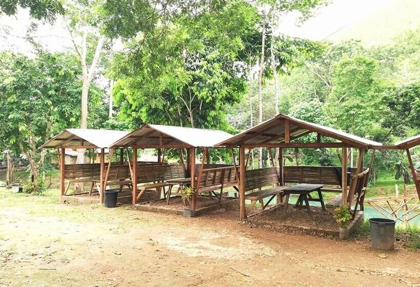 هتل Mount Avangan Eco Adventure Park