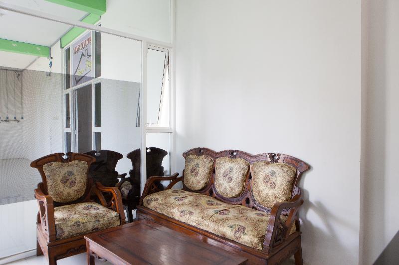 酒店 Reddoorz Near Banyuwangi Baru Station