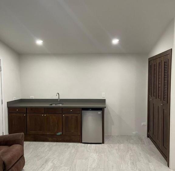 فندق Roaring River Golf & Accommodations