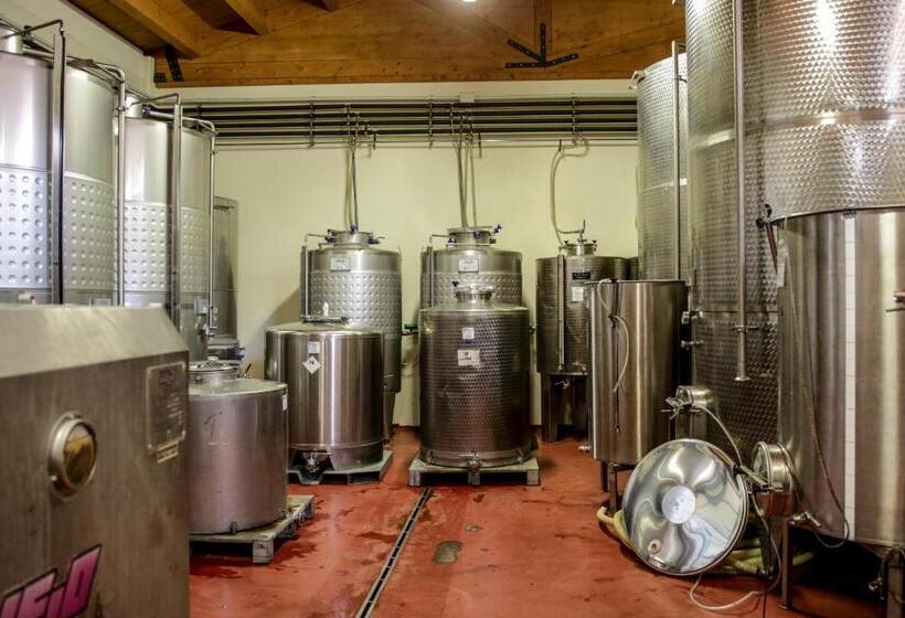 田舎風ホテル Agriturismo E Cantina La Sabbiona