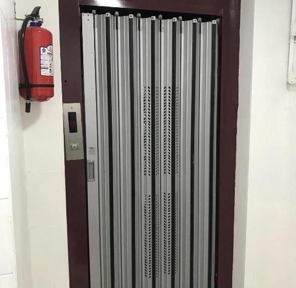 هتل Sm Mansion Near Harbour & High Court