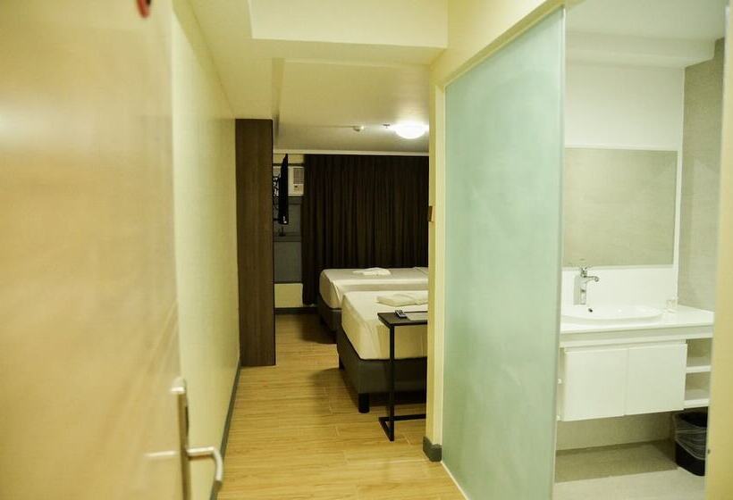 Travelite Hotel Legarda