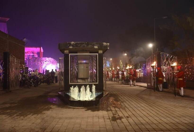 בית מלון כפרי The Utsav Grand Banquets & Resort