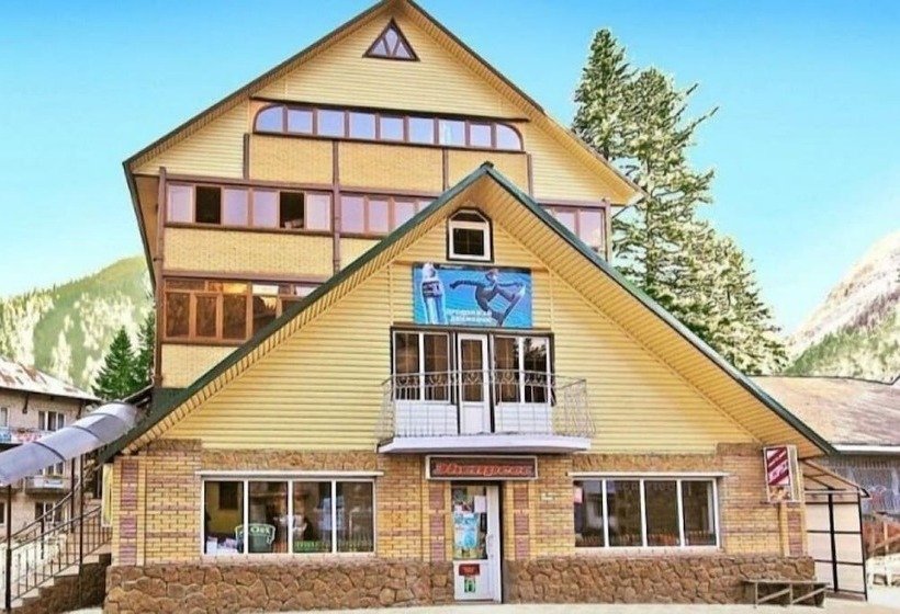 בית מלון כפרי Versal