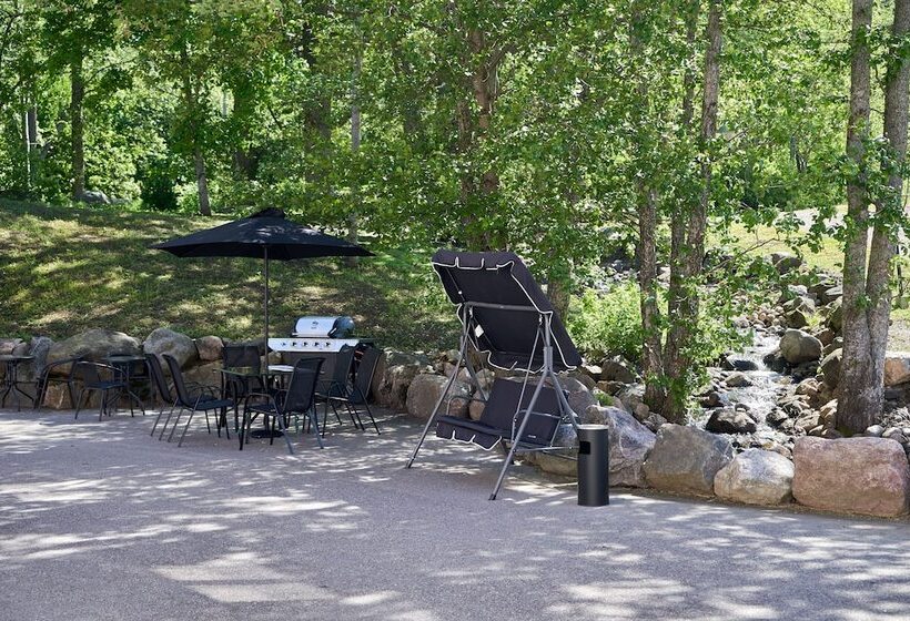 בית מלון כפרי Villa Molnby