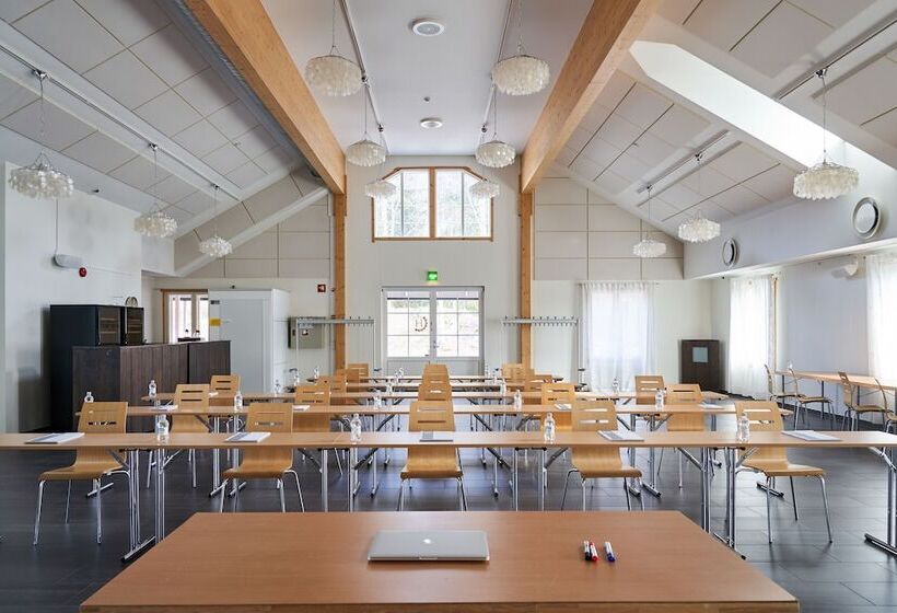 בית מלון כפרי Villa Molnby