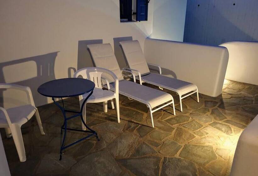 Mykonos Pro Care Suites