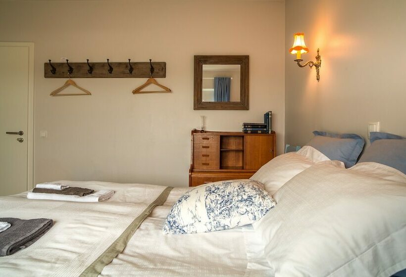 پانسیون Höfðagata Guesthouse