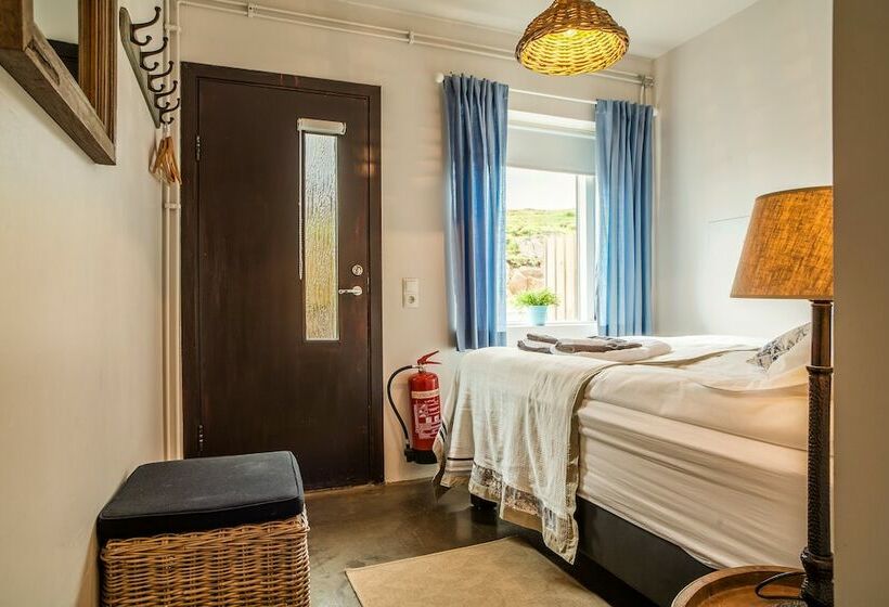 پانسیون Höfðagata Guesthouse