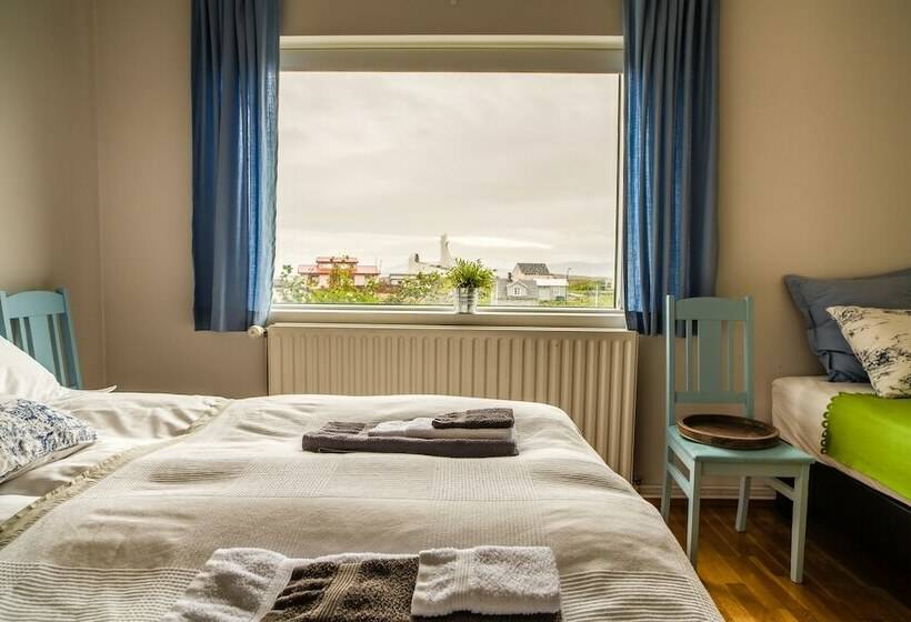 پانسیون Höfðagata Guesthouse