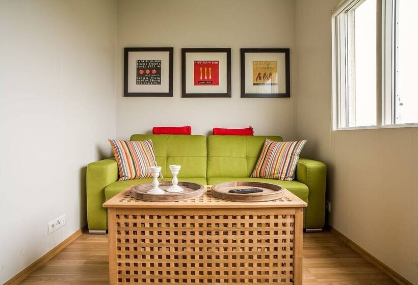 پانسیون Höfðagata Guesthouse