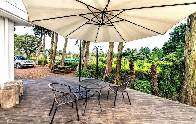 بنسيون Jeju Green Pampas