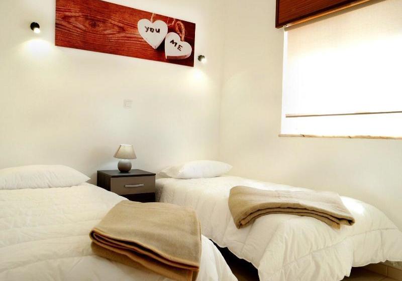 بنسيون Louise Guest House