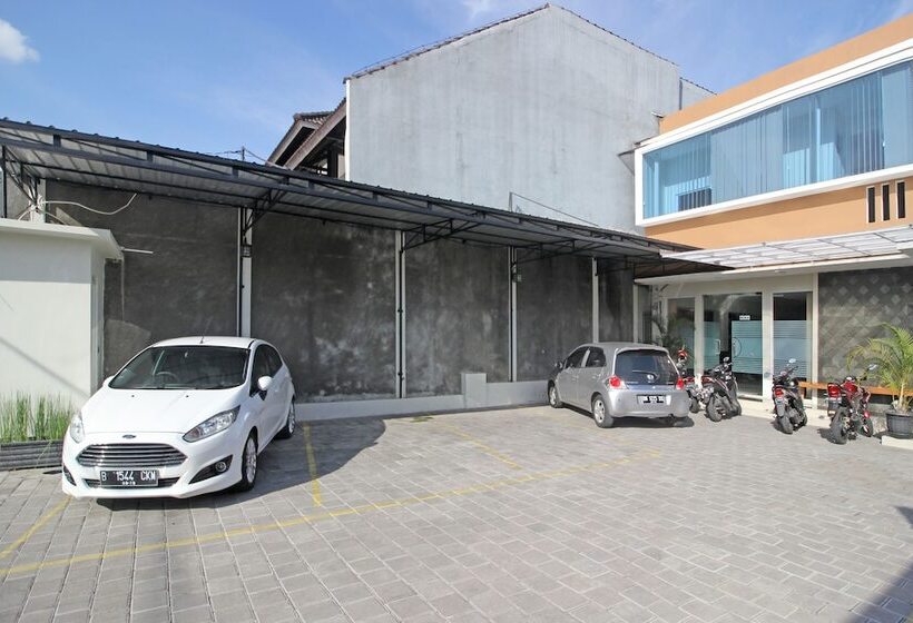 膳宿费 Reddoorz Near Amikom Yogyakarta