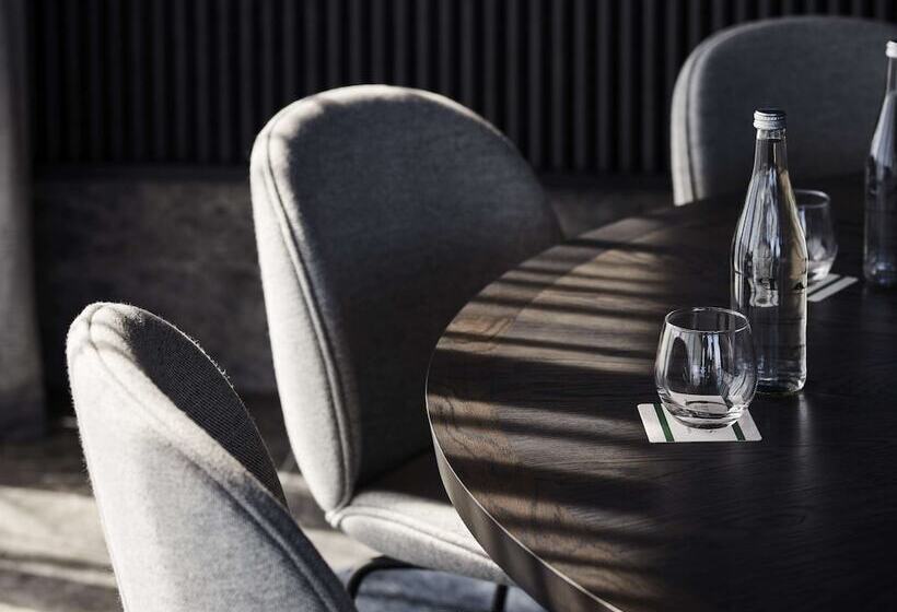 Shadow Play By Peppers