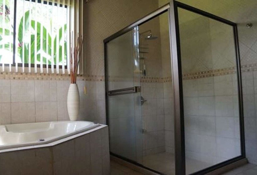 Agua Milagrosa Villa