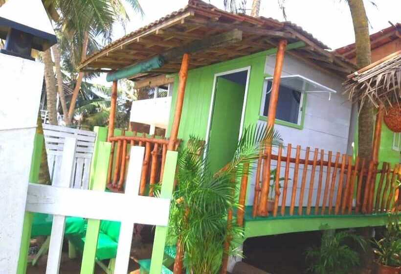 הוסטל Luna Beach Home & Cabanas