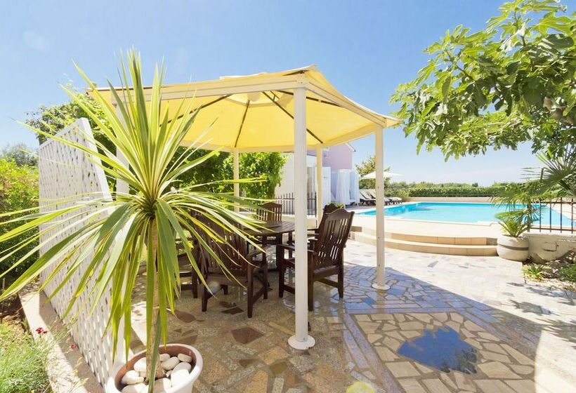 Astinian Apartments Jadranka