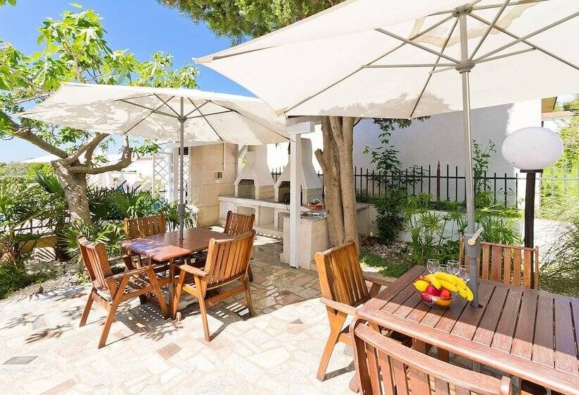 Astinian Apartments Jadranka