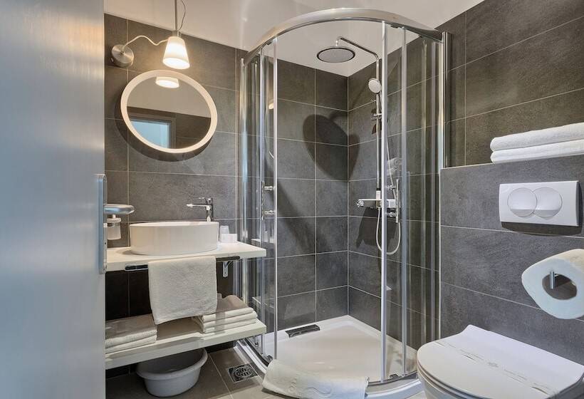 Astinian Apartments Jadranka