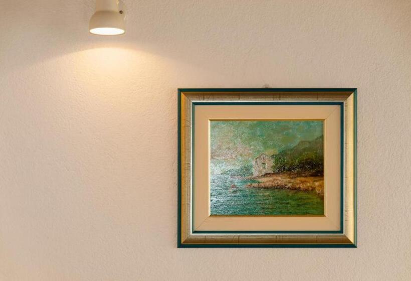 Beach Resort Apartments Bucina