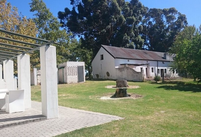 تختخواب و صبحانه Allee Bleue Hospiltality