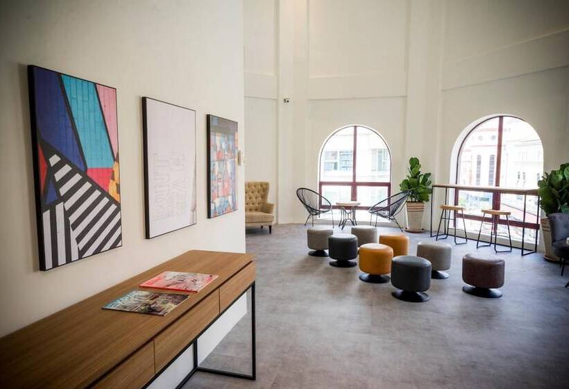 H Boutique Hotel Xplorer Kota Damansara