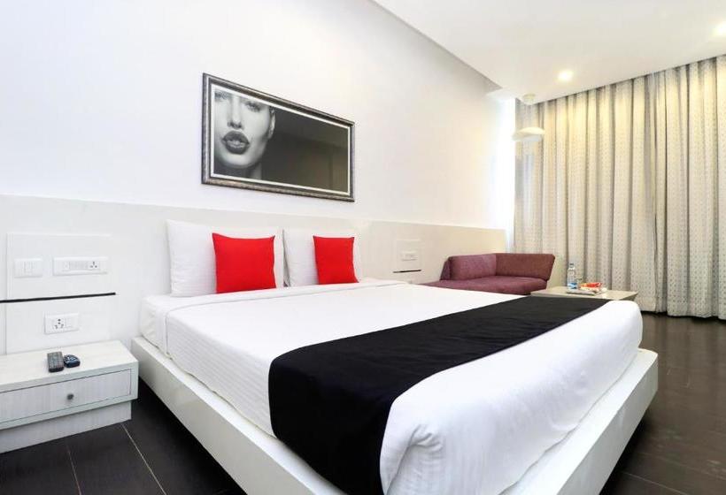 Hotel Capital O 2199 The Toy