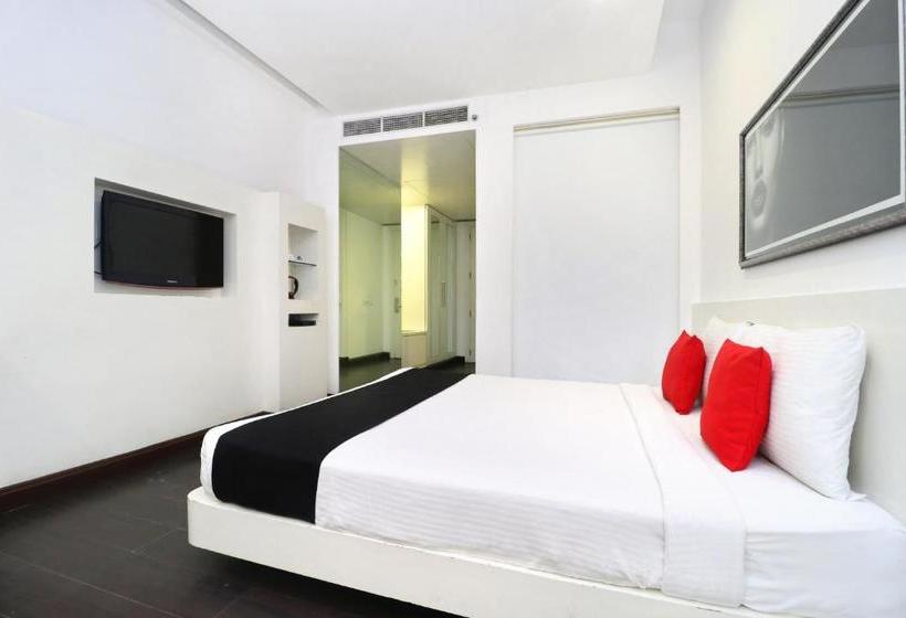 Hotel Capital O 2199 The Toy