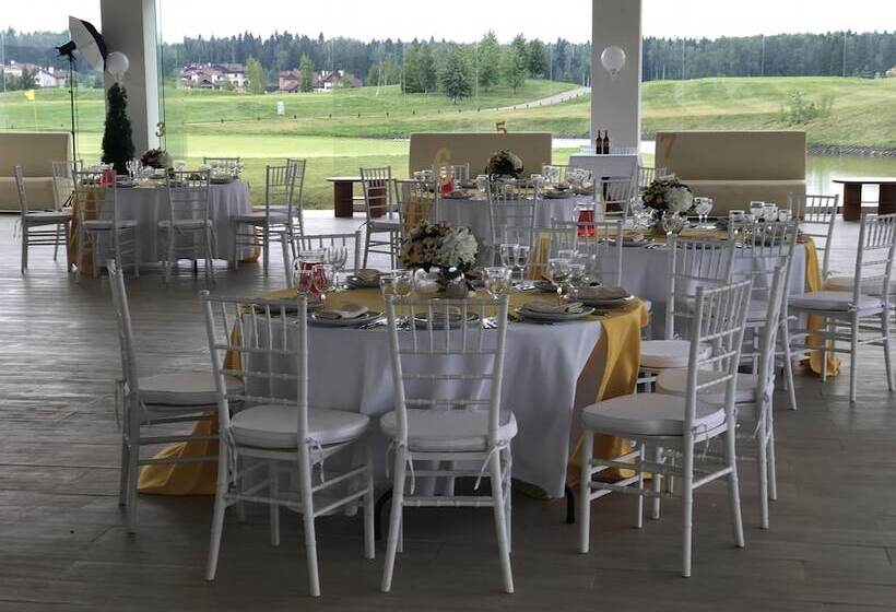 هتل Dmitrov Golf Resort