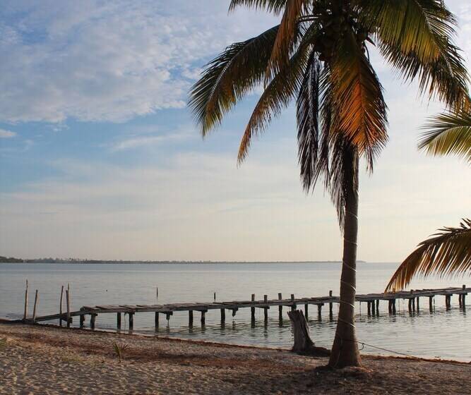 فندق Fisherman Lodge
