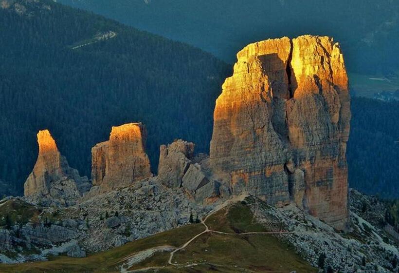 فندق Garni Civetta