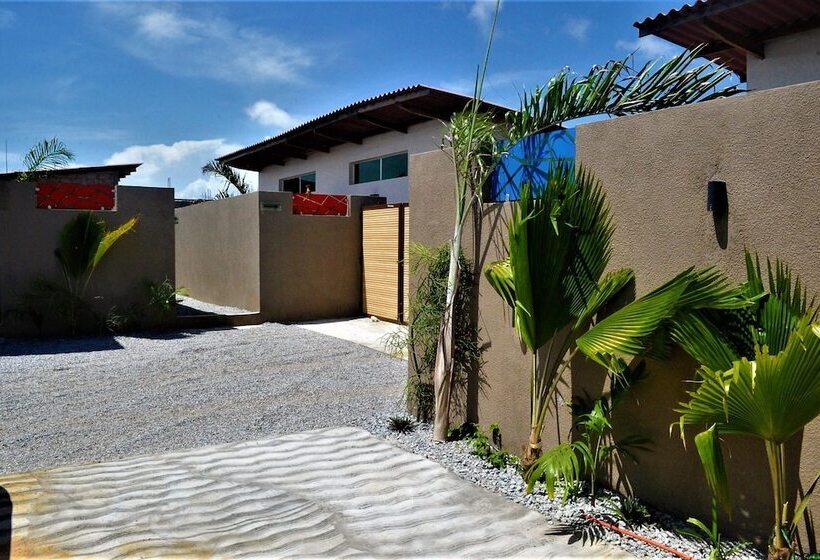 Отель Ivoire Lodge