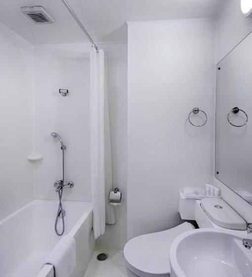 호텔 Kuretakeso Kemang