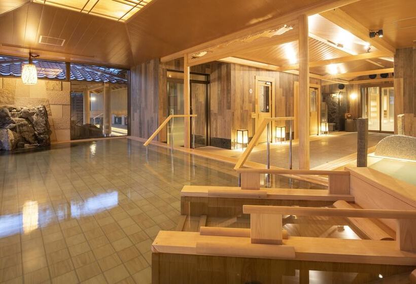 Отель La Vista Kirishima Hills