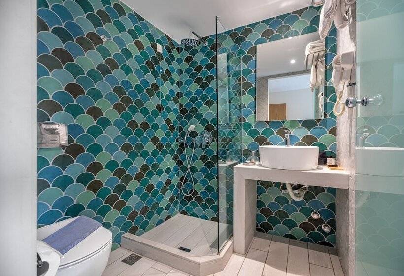 Maison 66, Riviera Hotels