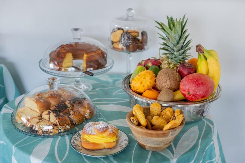 Maison 66, Riviera Hotels