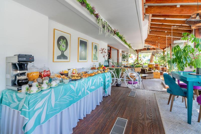 Maison 66, Riviera Hotels