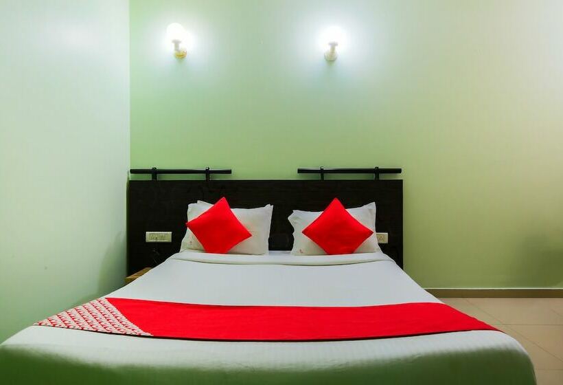 ホテル Beach View Villa Calangute