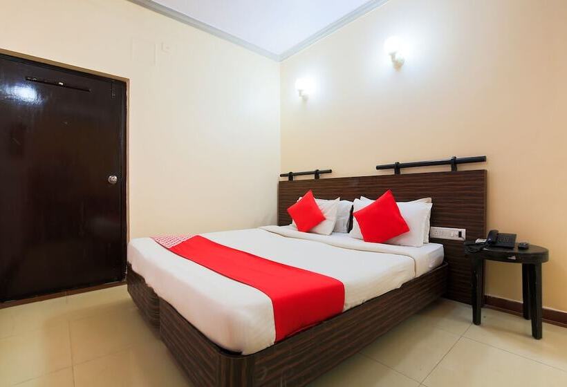 ホテル Beach View Villa Calangute