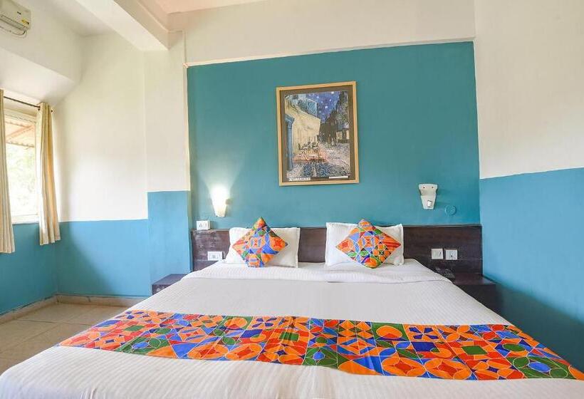 בית מלון כפרי Fabexpress Paradise Inn Panaji