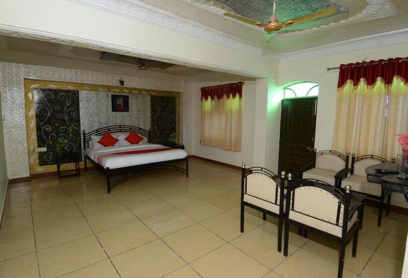 בית מלון כפרי Rani Bagh By Oyo Rooms