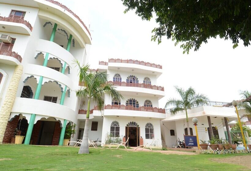 בית מלון כפרי Rani Bagh By Oyo Rooms