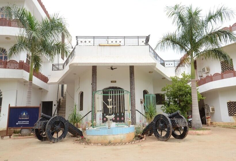 בית מלון כפרי Rani Bagh By Oyo Rooms