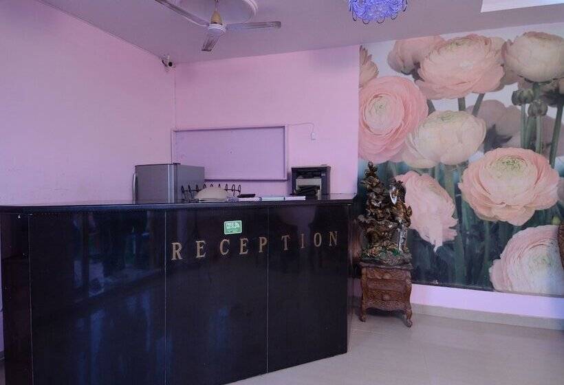 בית מלון כפרי Rani Bagh By Oyo Rooms