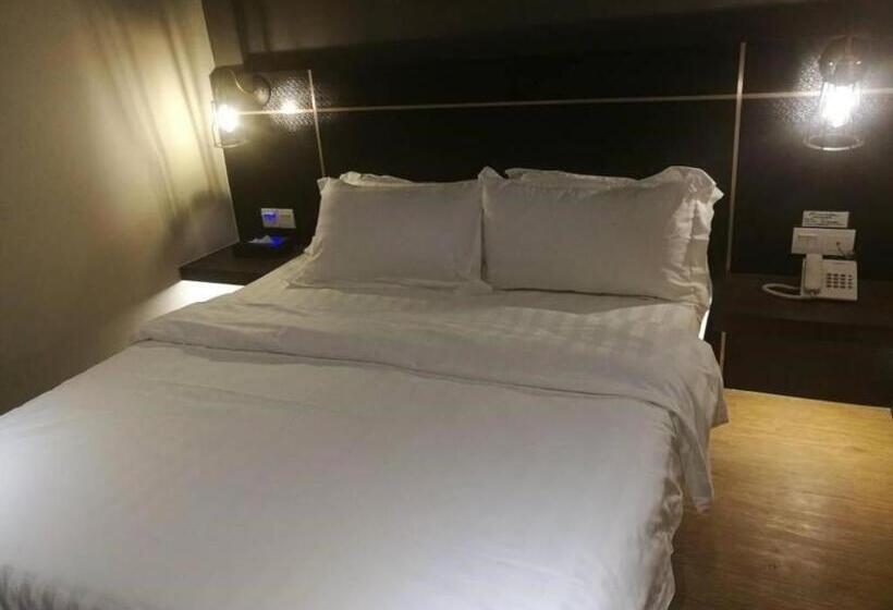 فندق Riverside Boutique