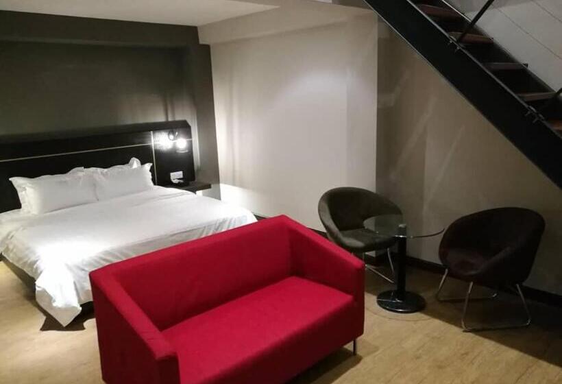 فندق Riverside Boutique