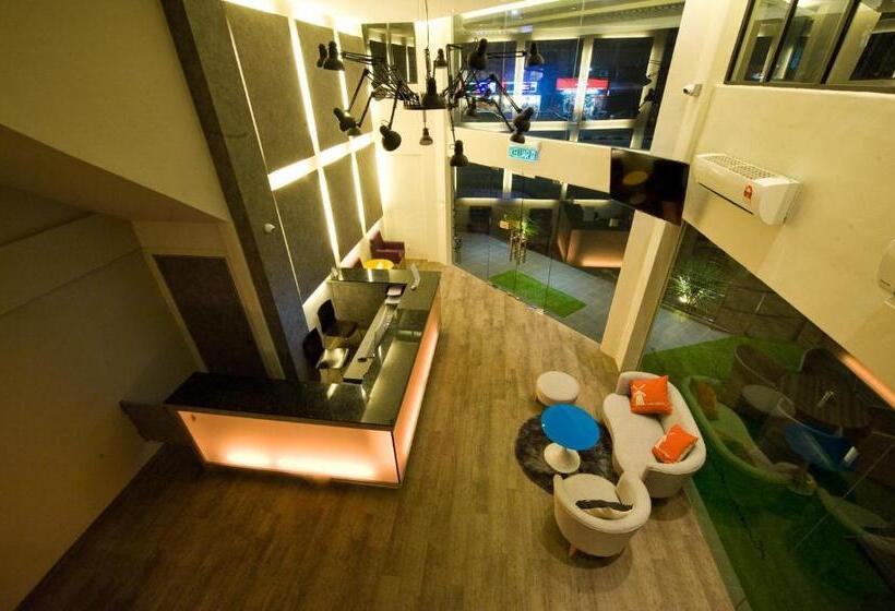 فندق Riverside Boutique