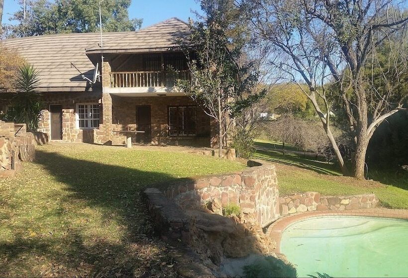 فندق Ruah Park Camping & Outdoor